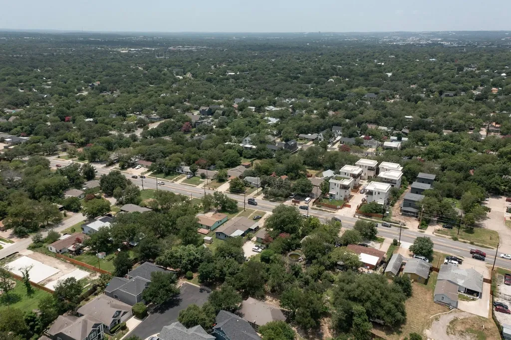 4502 S 1st Street Austin TX 78745