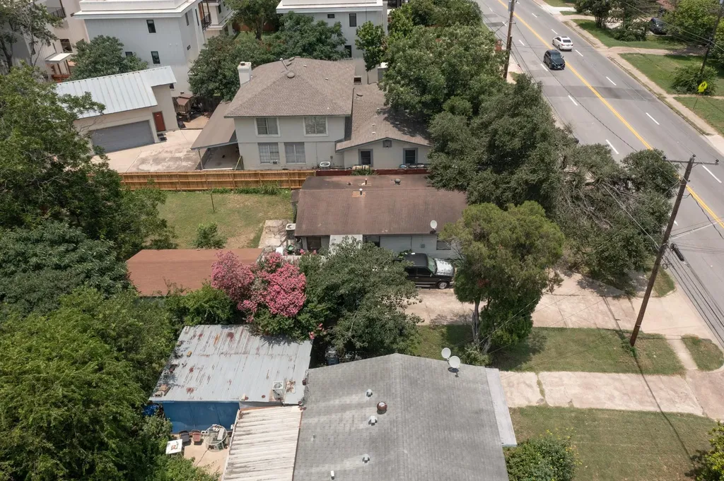 4502 S 1st Street Austin TX 78745