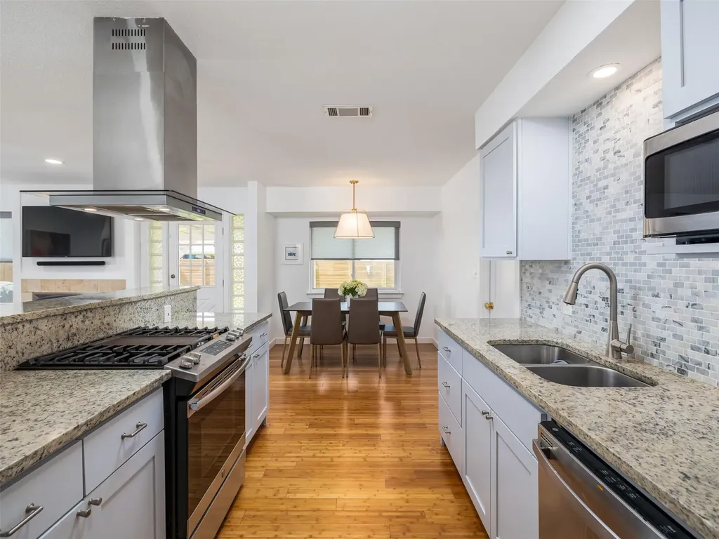 2800 Cornish Circle Austin TX 78745