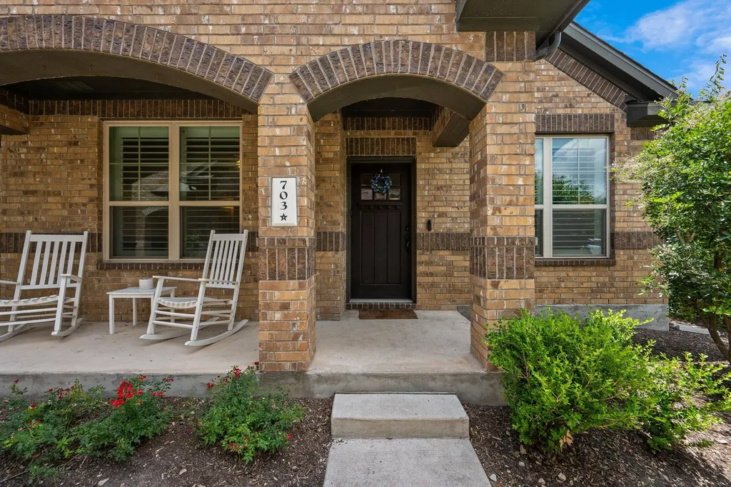 7220 Wyoming Springs Drive Round Rock TX 78681
