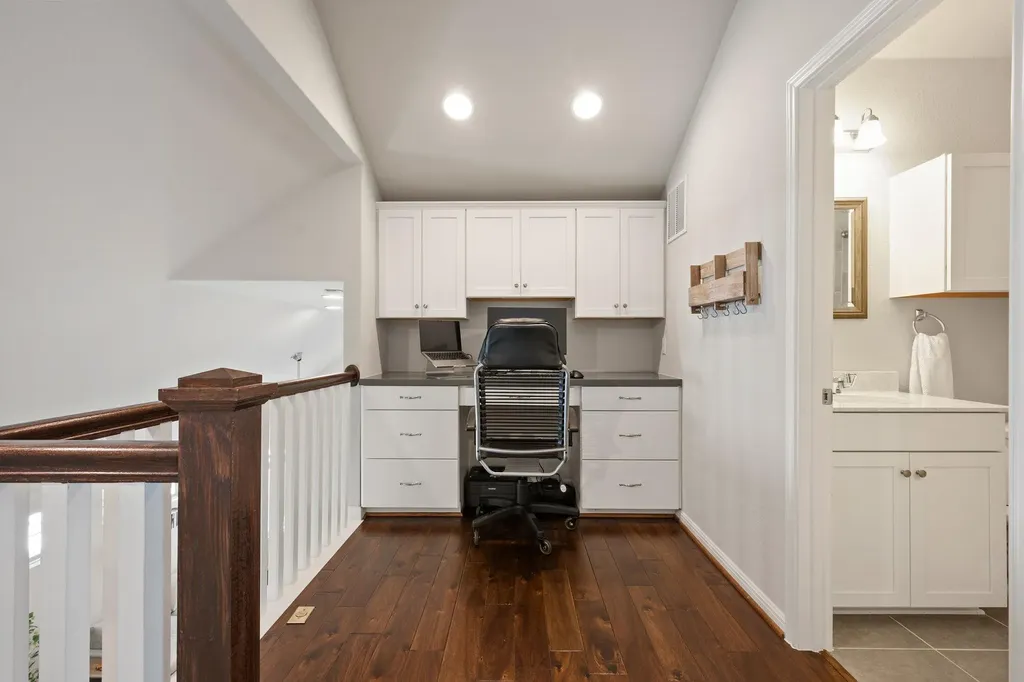 7220 Wyoming Springs Drive Round Rock TX 78681