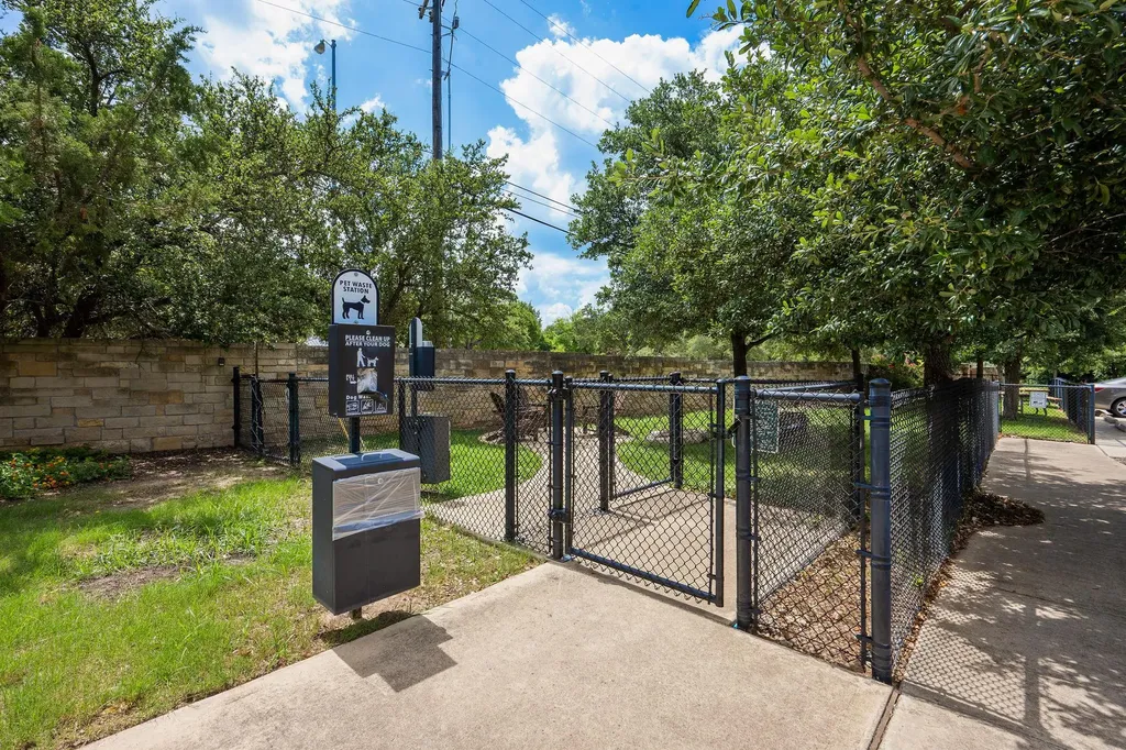 7220 Wyoming Springs Drive Round Rock TX 78681