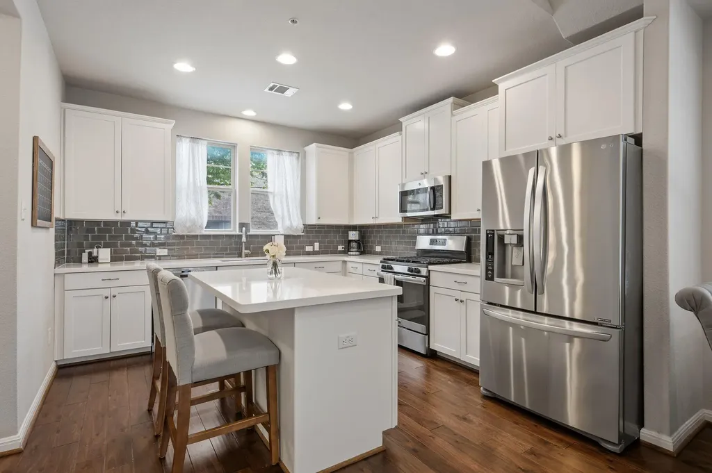 7220 Wyoming Springs Drive Round Rock TX 78681