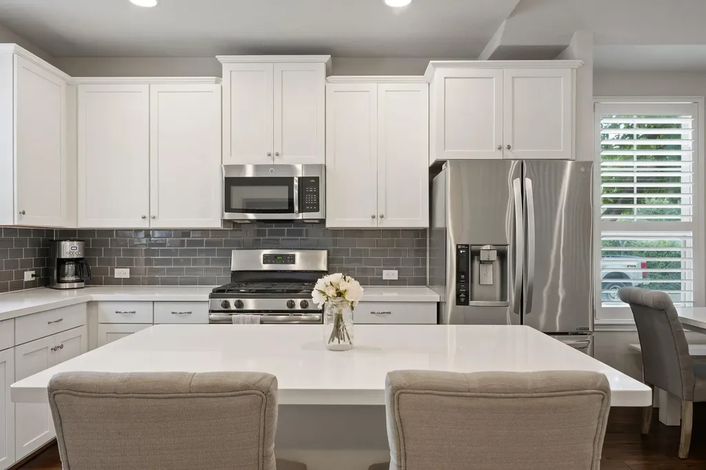 7220 Wyoming Springs Drive Round Rock TX 78681