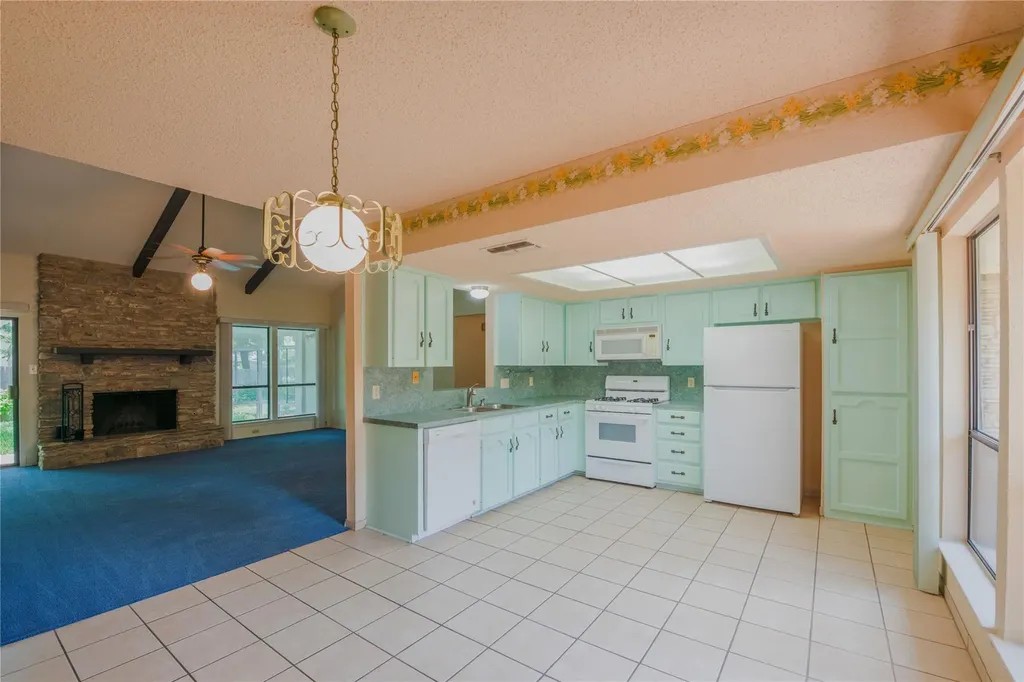 12409 Split Rail Parkway Austin TX 78750