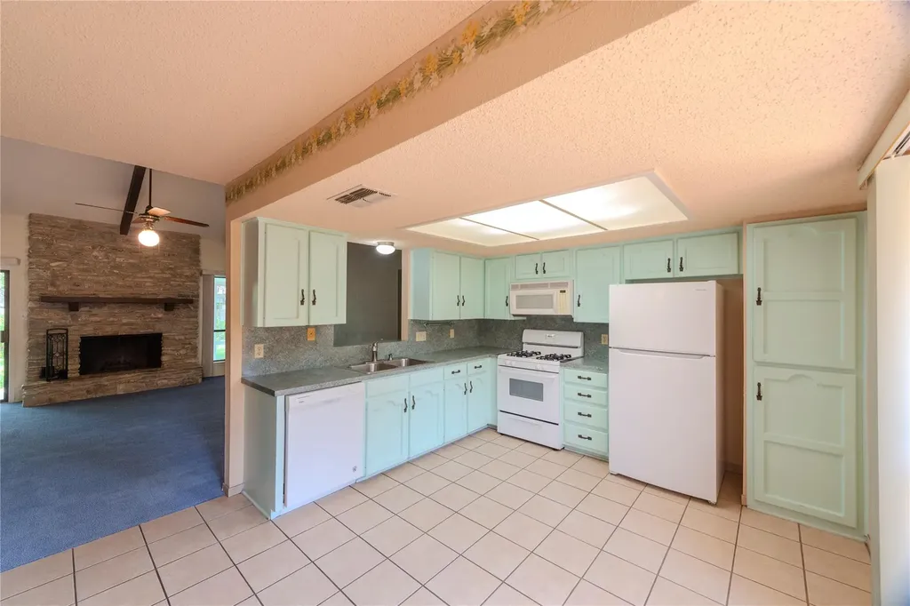 12409 Split Rail Parkway Austin TX 78750