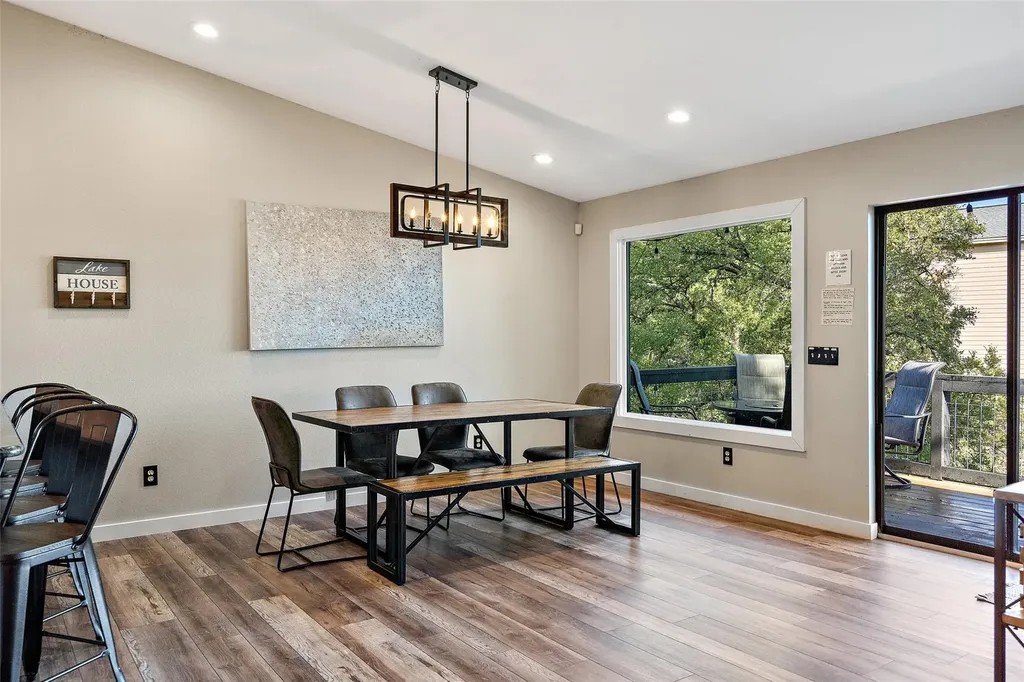 106 Center Cove II Loop Spicewood TX 78669