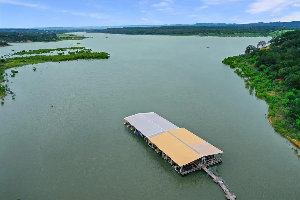 106 Center Cove II Loop Spicewood TX 78669