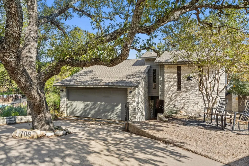 106 Center Cove II Loop Spicewood TX 78669