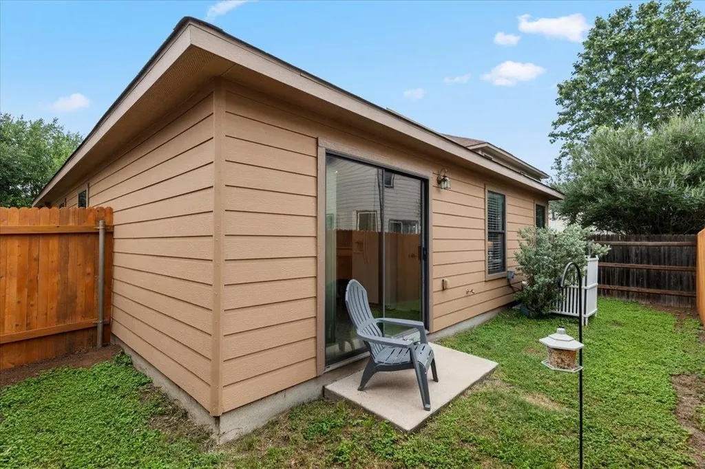 8913 Wiley Way Austin TX 78747