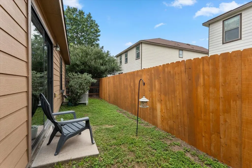 8913 Wiley Way Austin TX 78747