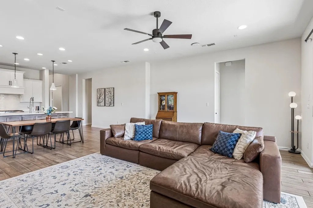 1200 Scenic Green Loop Georgetown TX 78628