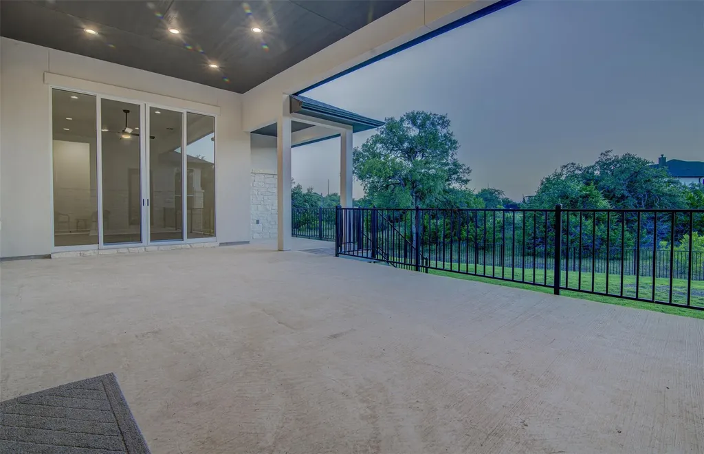 160 Onion Creek Lane Driftwood TX 78619
