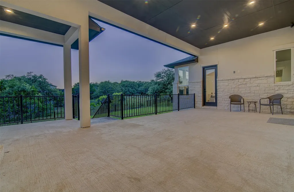 160 Onion Creek Lane Driftwood TX 78619