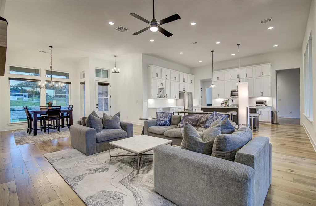 160 Onion Creek Lane Driftwood TX 78619