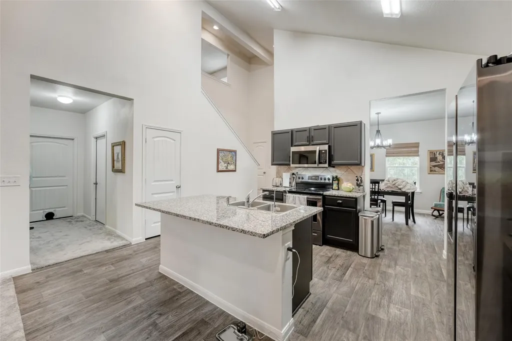 15105 Shell Bark Cove Austin TX 78724