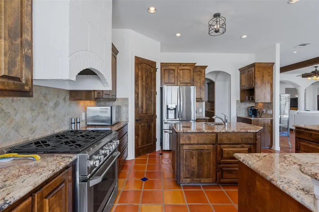4922 Hidden Creek Lane Spicewood TX 78669