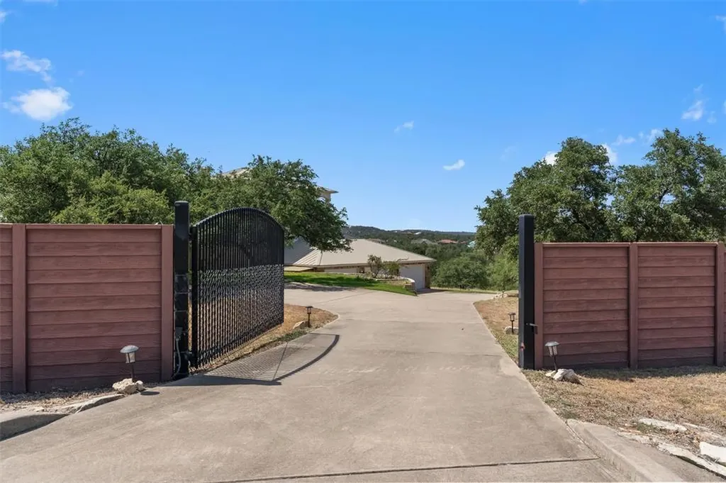 4922 Hidden Creek Lane Spicewood TX 78669