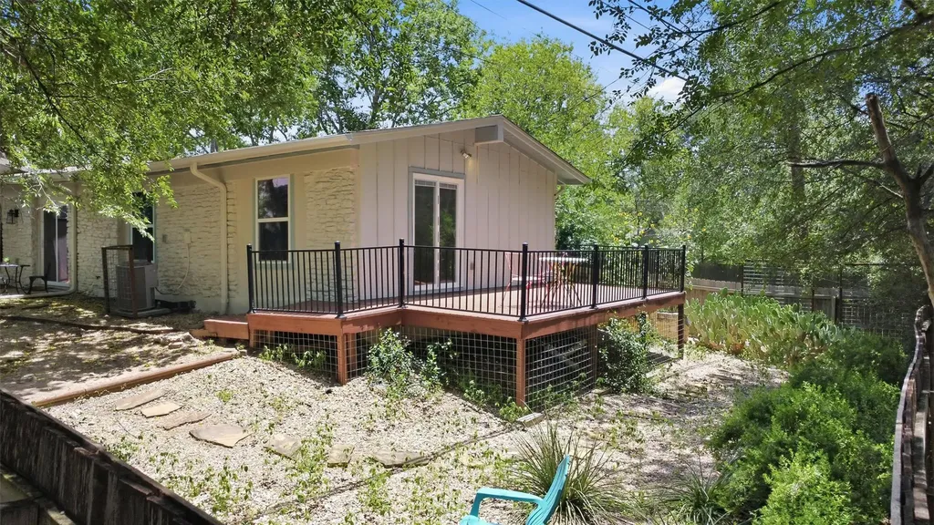 5704 Gloucester Lane Austin TX 78723