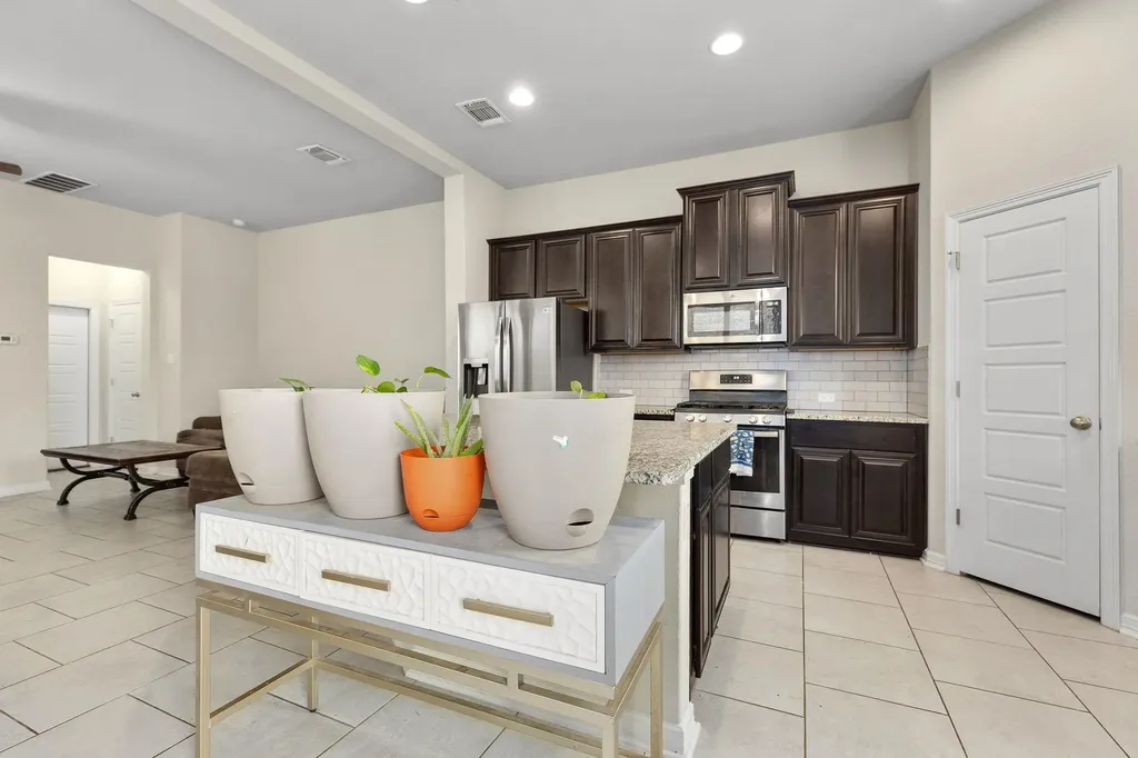 2210 Dillon Pond Lane Pflugerville TX 78660