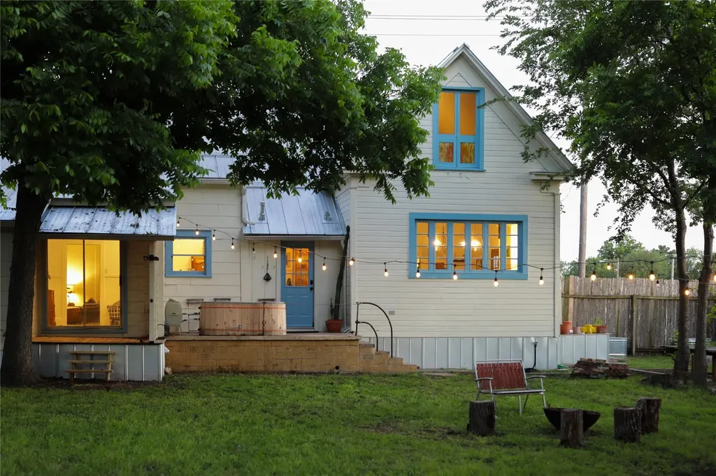 200 E Brenham Street Elgin TX 78621