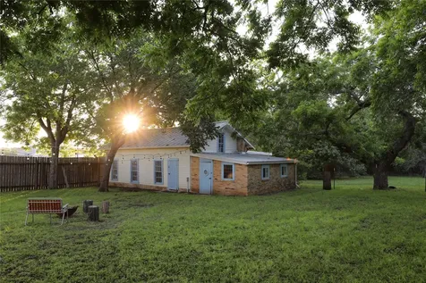 200 E Brenham Street Elgin TX 78621