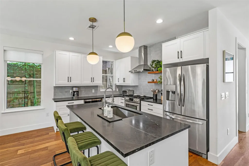 1706 Perez Street Austin TX 78721