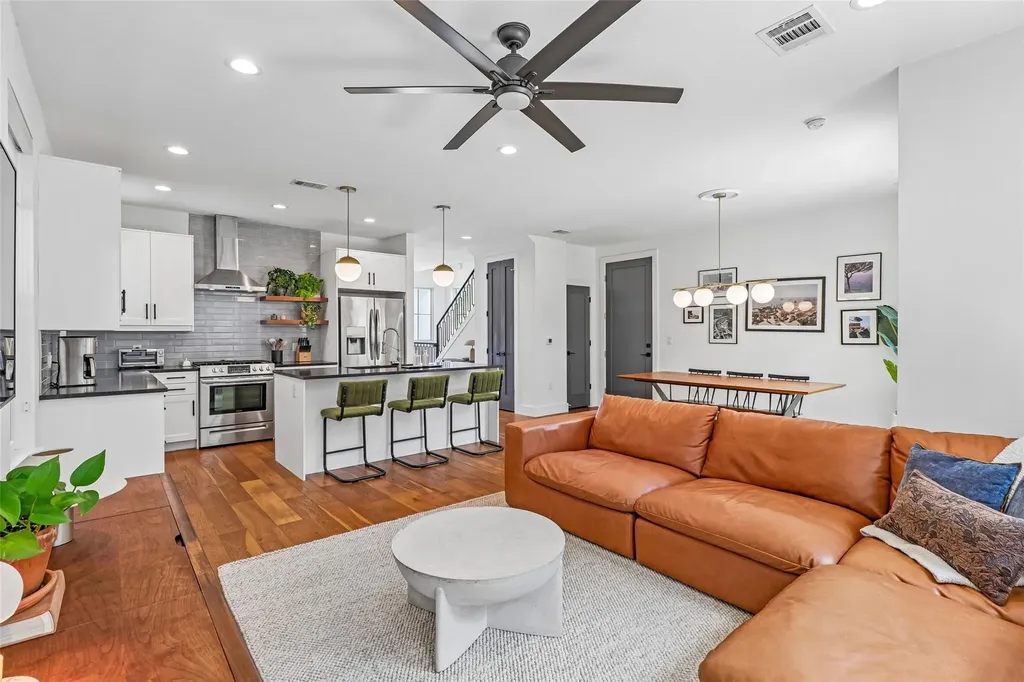 1706 Perez Street Austin TX 78721