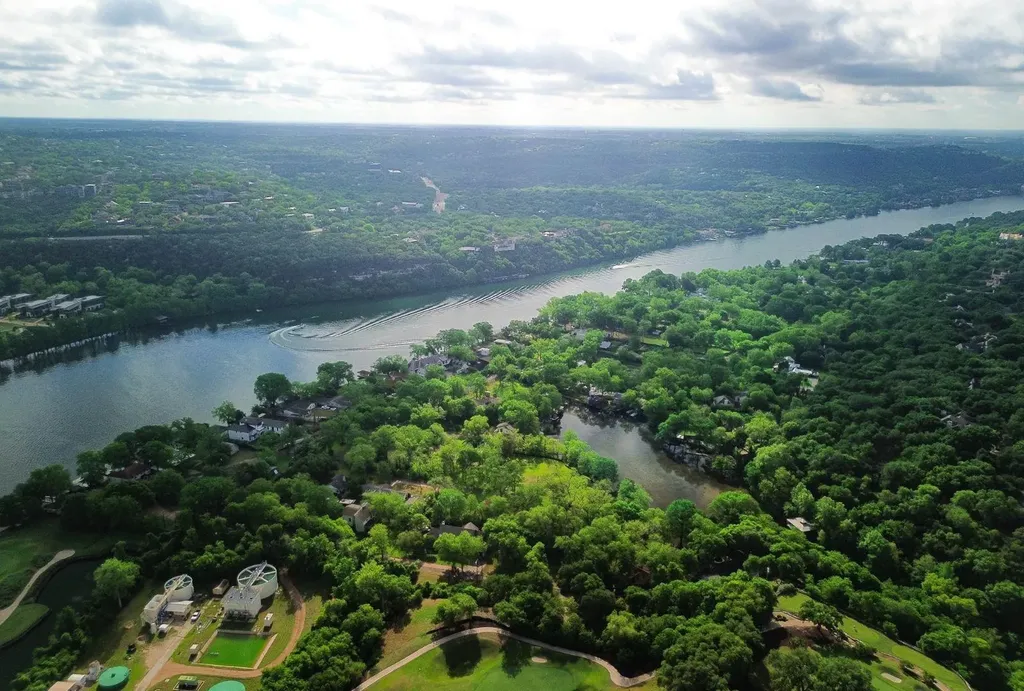 4703 Laguna Lane Austin TX 78746