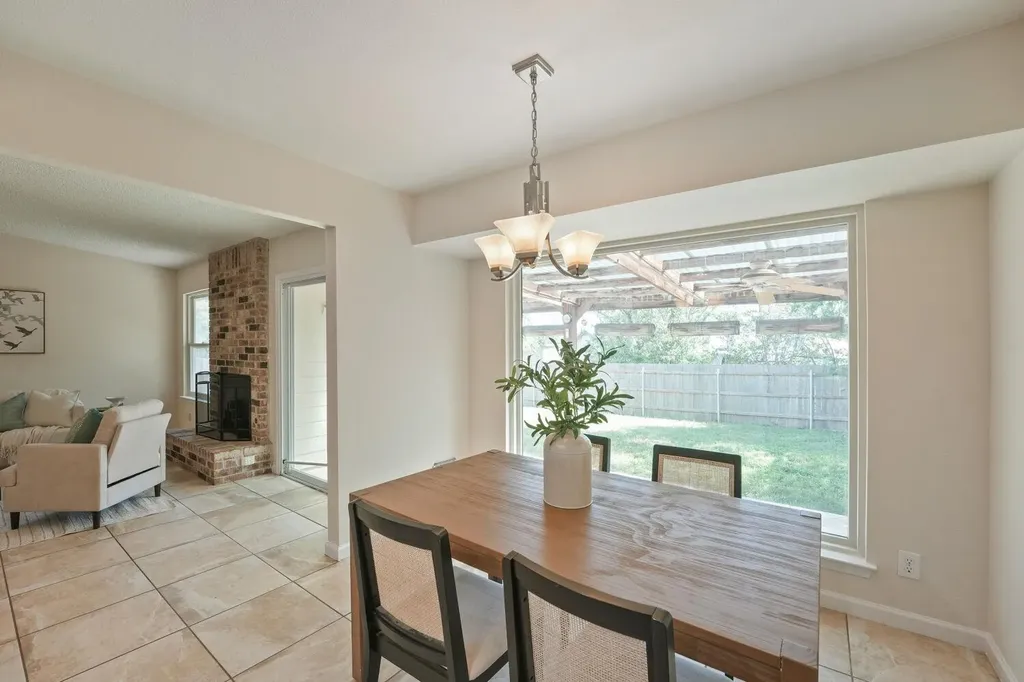 3801 Eton Lane Austin TX 78727