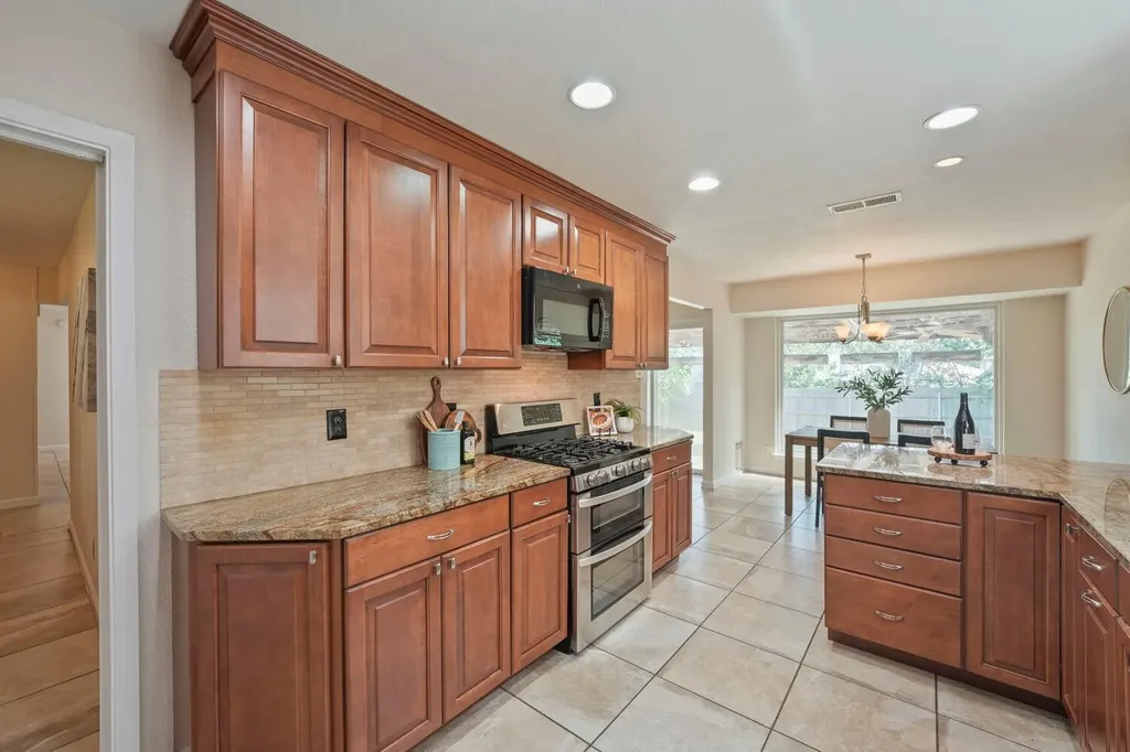 3801 Eton Lane Austin TX 78727