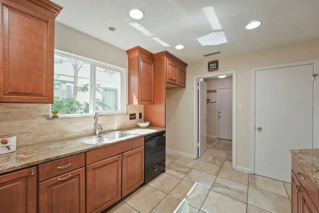 3801 Eton Lane Austin TX 78727