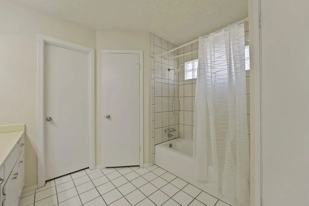 3801 Eton Lane Austin TX 78727