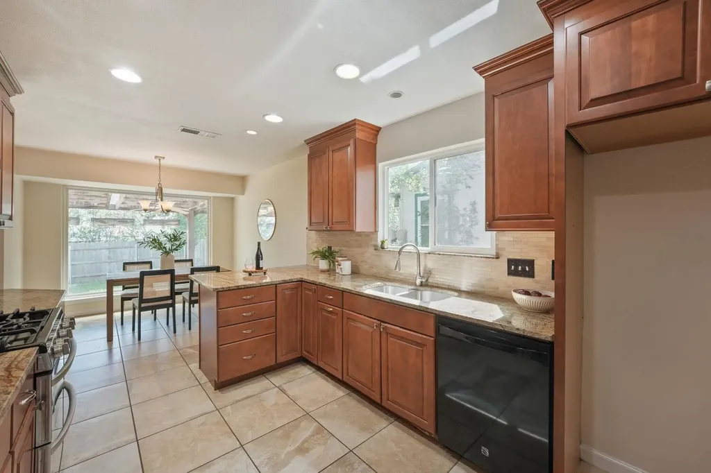 3801 Eton Lane Austin TX 78727