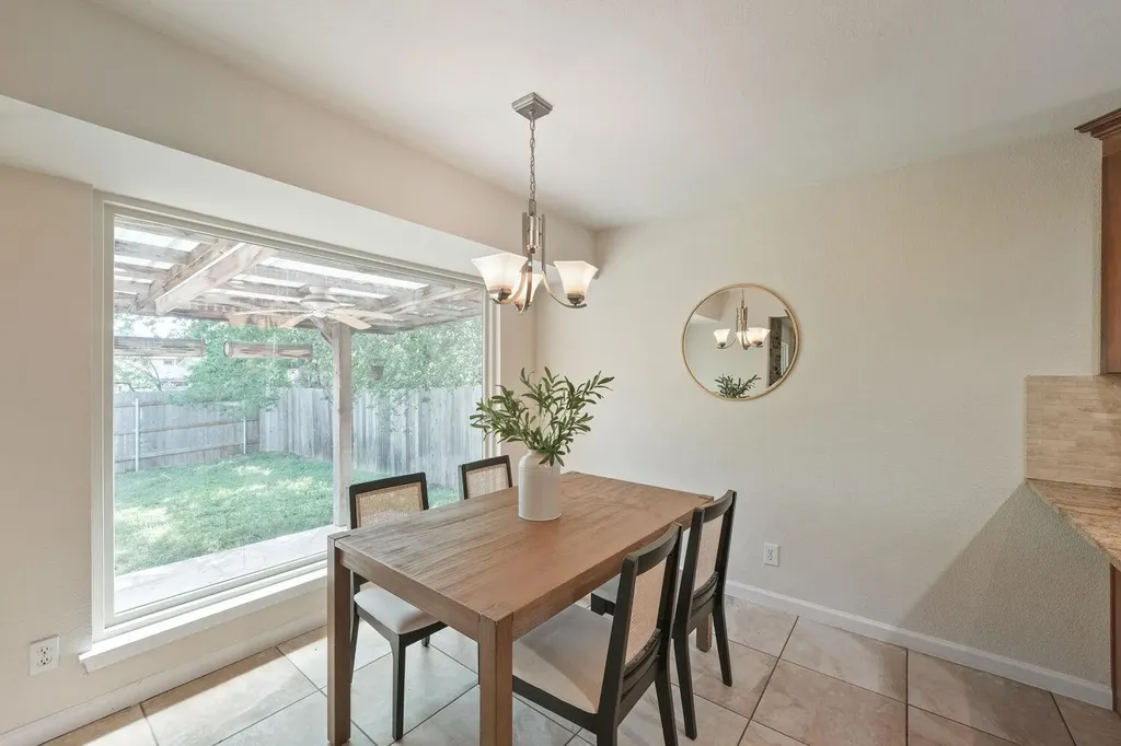 3801 Eton Lane Austin TX 78727