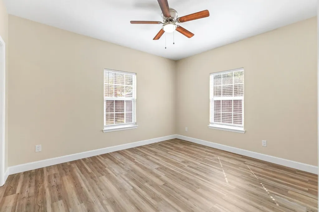 1628 Armstrong Street Luling TX 78648
