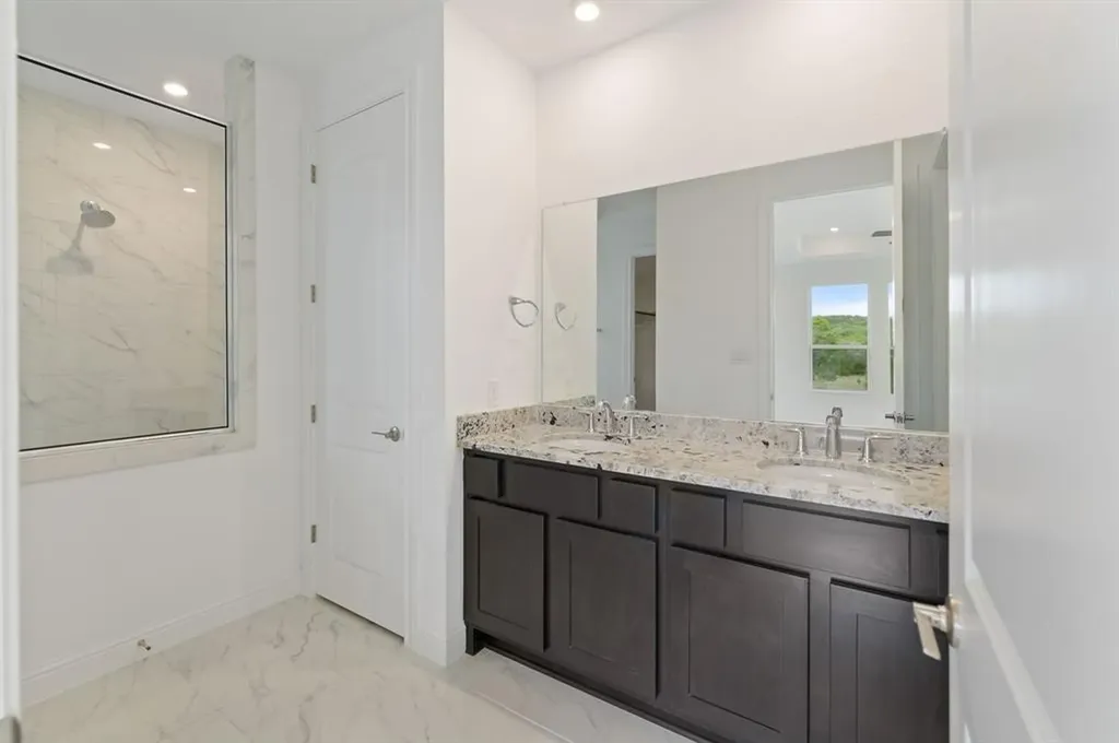 1045 Villa Rialto View Leander TX 78641