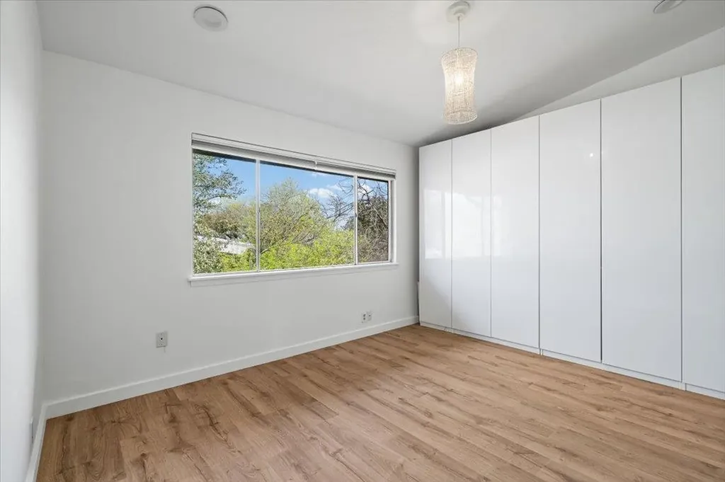 1304 Mariposa Drive Austin TX 78704