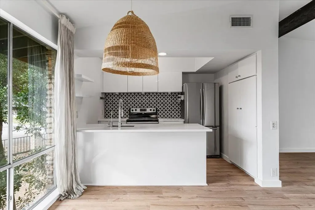 1304 Mariposa Drive Austin TX 78704