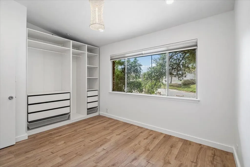 1304 Mariposa Drive Austin TX 78704