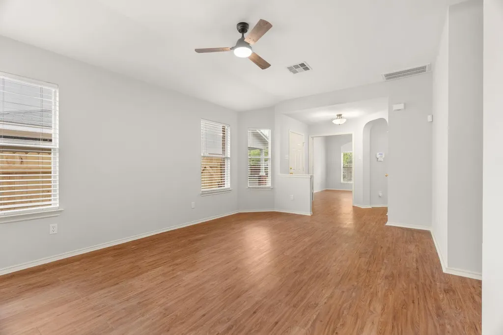 11407 Jim Thorpe Lane Austin TX 78748