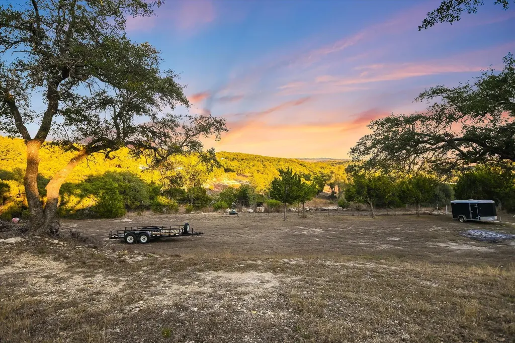 1984 Divide Pass Blanco TX 78606