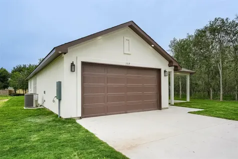137 E Pauwela Lane Bastrop TX 78602