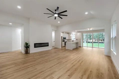 137 E Pauwela Lane Bastrop TX 78602