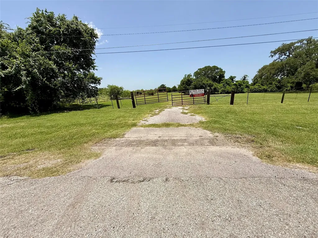 1629 Pecos Street Lockhart TX 78644