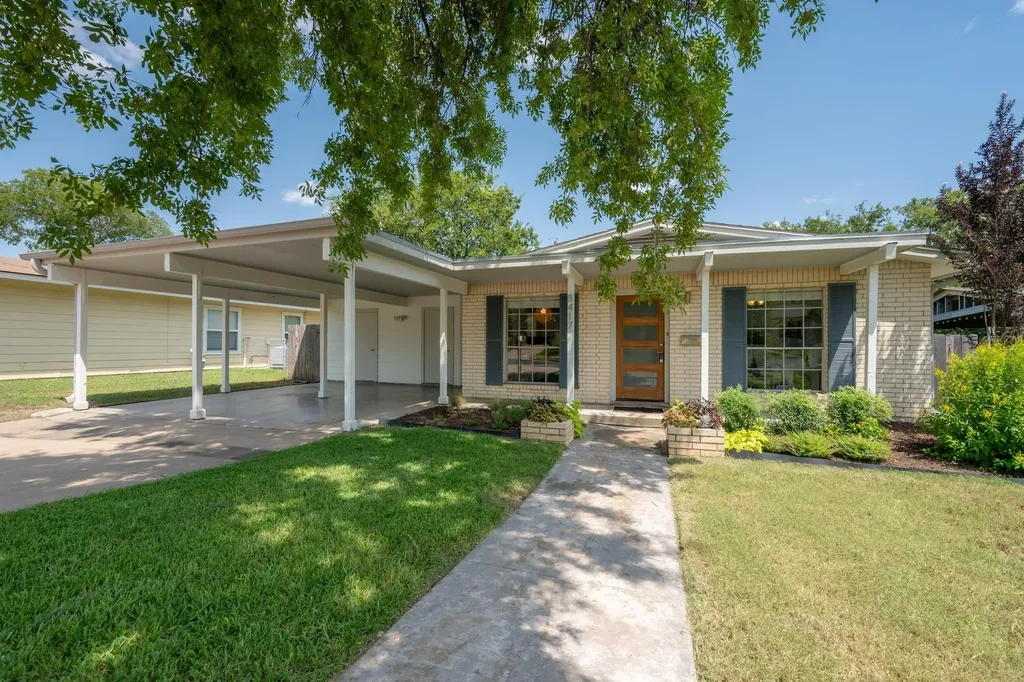 8417 Maine Drive Austin TX 78758