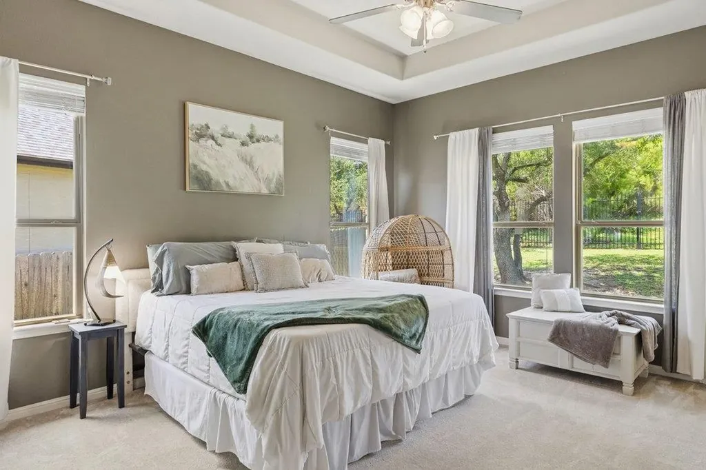 5433 Texas Bluebell Drive Spicewood TX 78669