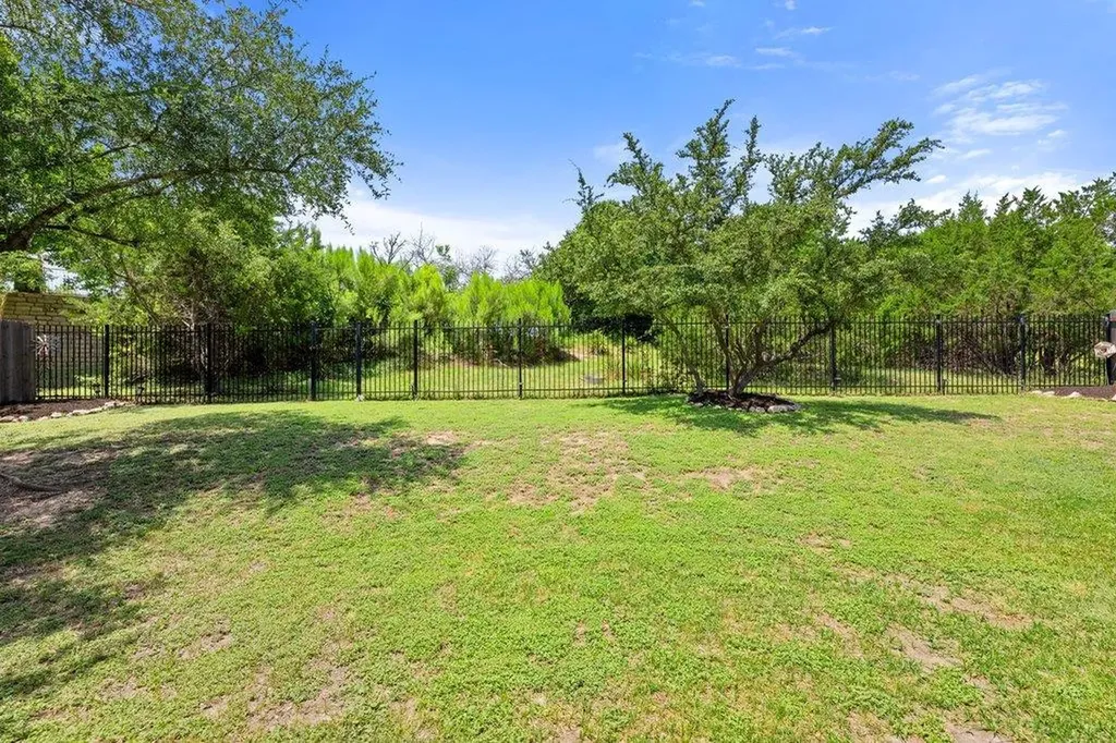 5433 Texas Bluebell Drive Spicewood TX 78669