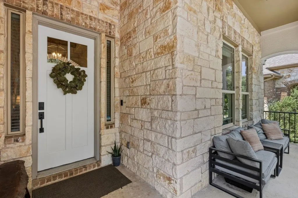 5433 Texas Bluebell Drive Spicewood TX 78669