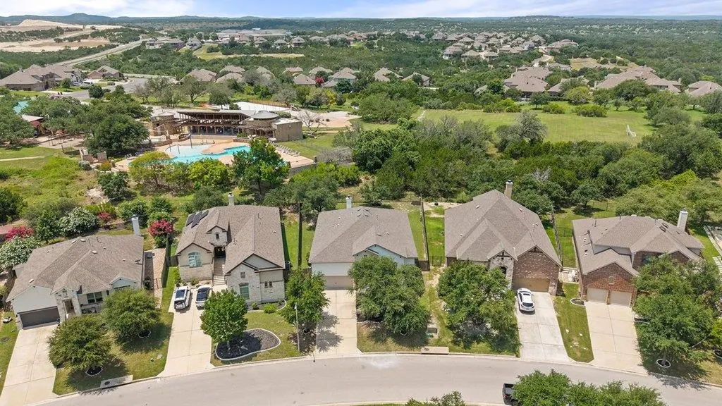 5433 Texas Bluebell Drive Spicewood TX 78669